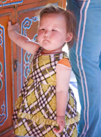 Grandchild in her Ger